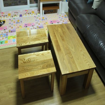 물푸레나무(솔리드)로 만든 좌탁 및 작은 탁자