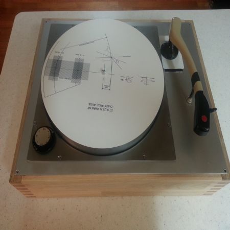 물푸레 집성목으로 만든 턴테이블베이스