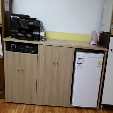 코팅합판으로 만든 수납장