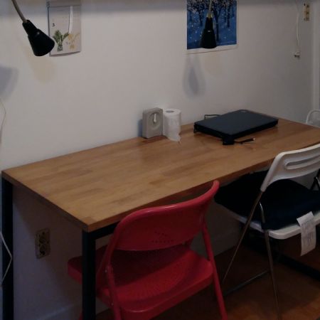 오리나무 상판 책상