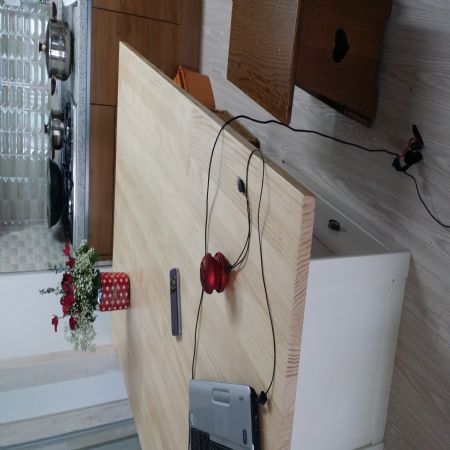 뉴송 상판으로 아일랜드 식탁 만들기