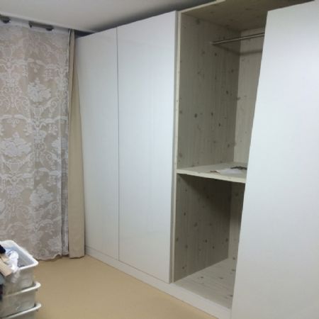 드디어 문짝까지 모두 마무리 했네요.