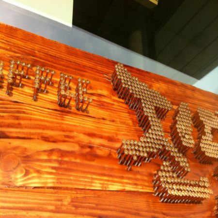 목공용 피스를 사용한 간판 제작