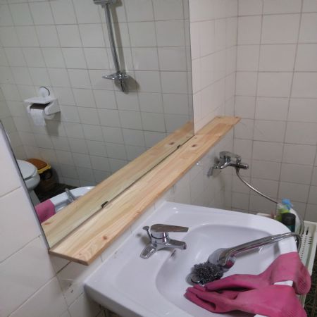 편백나무 욕실선반