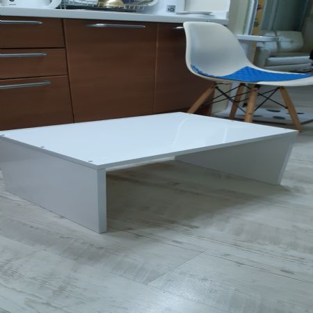 전자렌지대 위에 공간 활용 위한 공간박스 같은 거