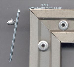 DIY12005.jpg (9975 bytes)