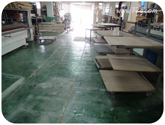 철천지 식구들.. 일상으로 돌아 왔습니다. 유로책장,현관발판,코팅합판