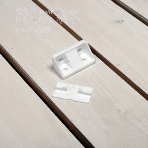 코너 꺽쇠 코넥터(백색)(대) 독일