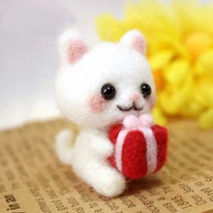 선물 든 고양이(한국어설명) A05