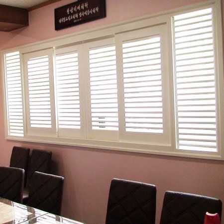 웨스턴 미닫이 겔러리 창문(테두리 나무틀포함) 1