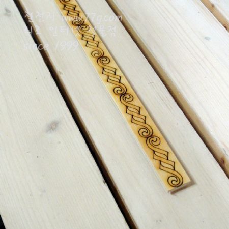 나무 몰딩 바람 미송합판 800x18x5mm 1