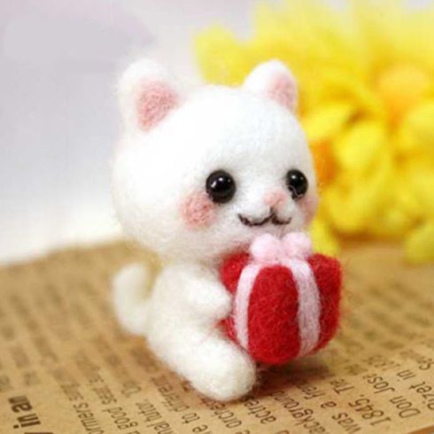 선물 든 고양이(한국어설명) A05 1