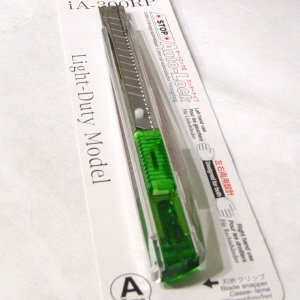 컷터칼 고급형 IA300RP 2