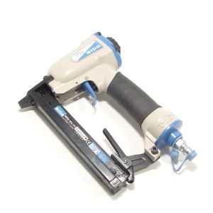 d3439.jpg (8310 bytes)